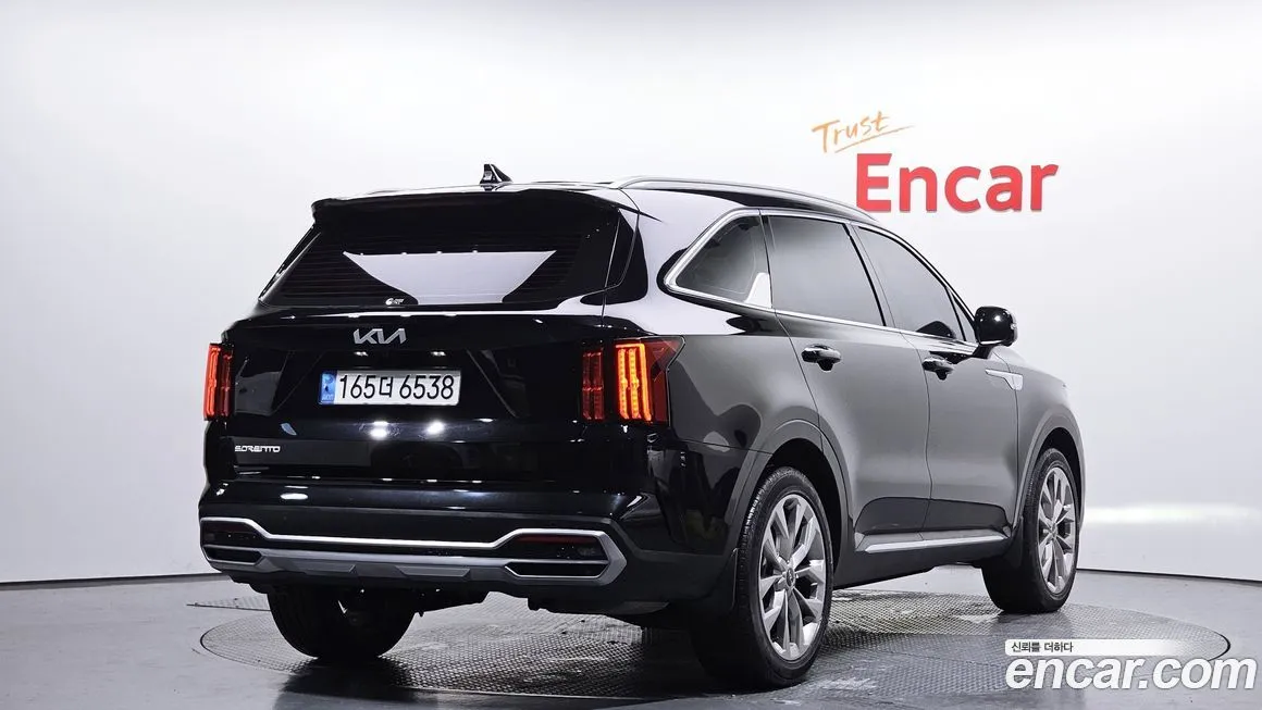 Kia Sorento — фото 8