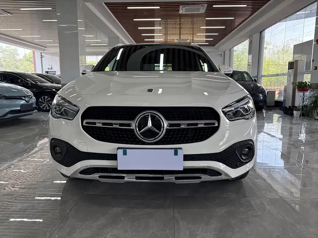 Mercedes-Benz GLA — фото 9