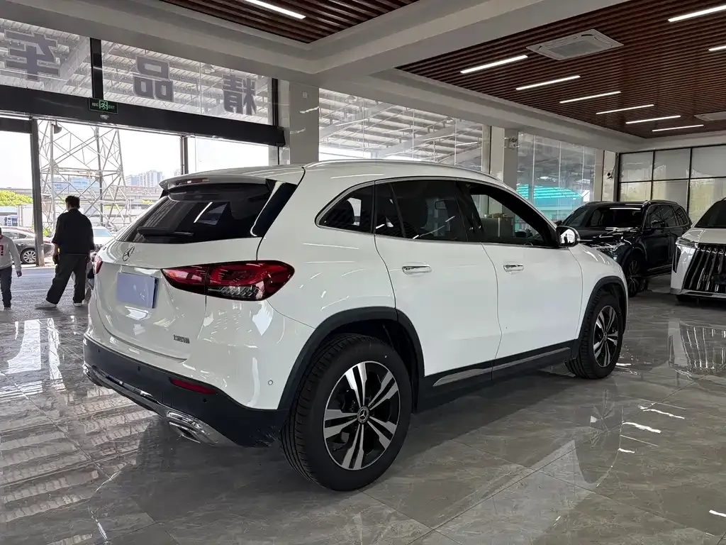 Mercedes-Benz GLA — фото 5