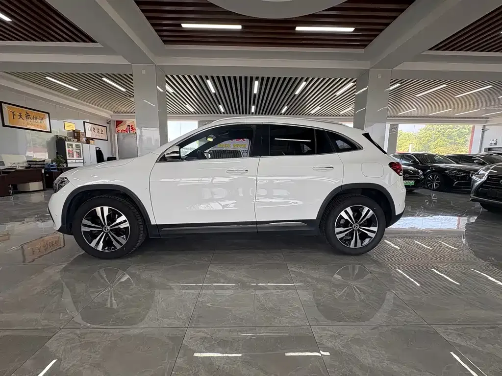 Mercedes-Benz GLA — фото 4