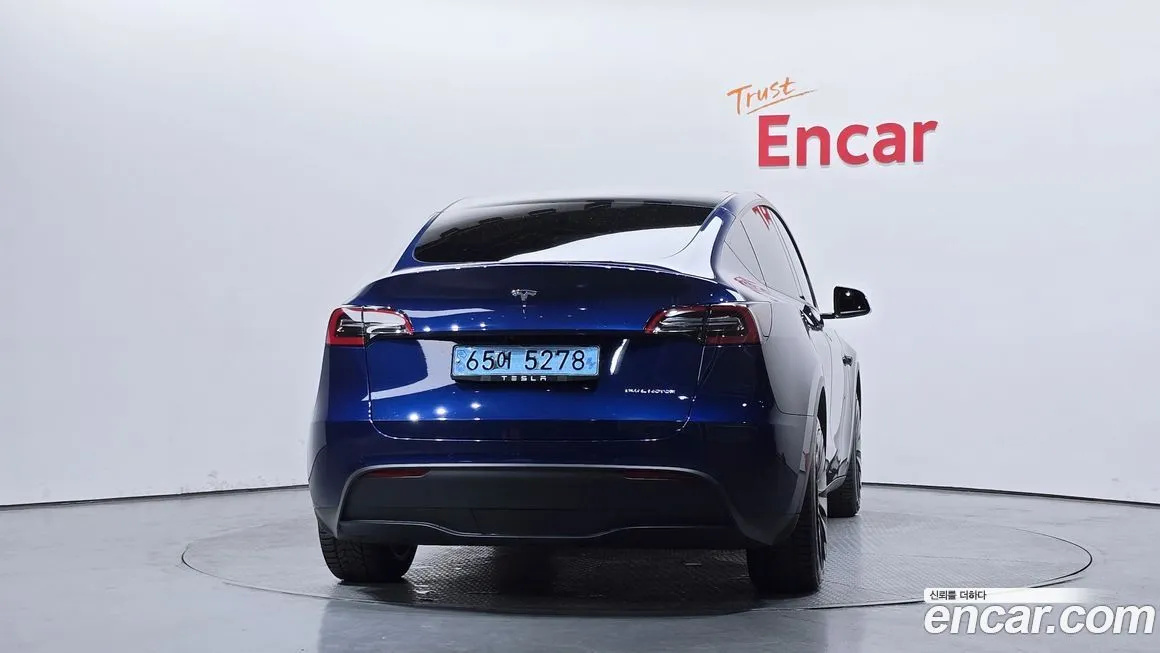 Tesla Model Y — фото 4