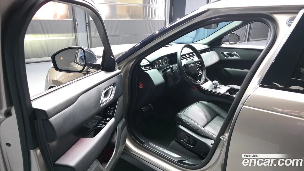 Land Rover Range Rover Velar 2026 из KR, фото 4
