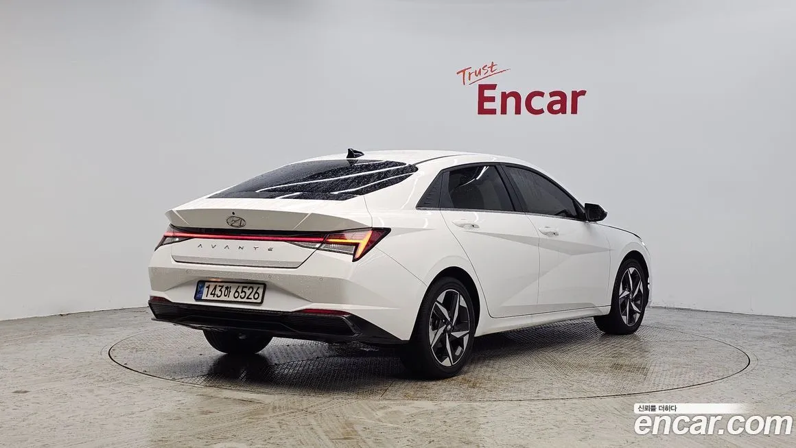 Hyundai AVANTE — фото 4
