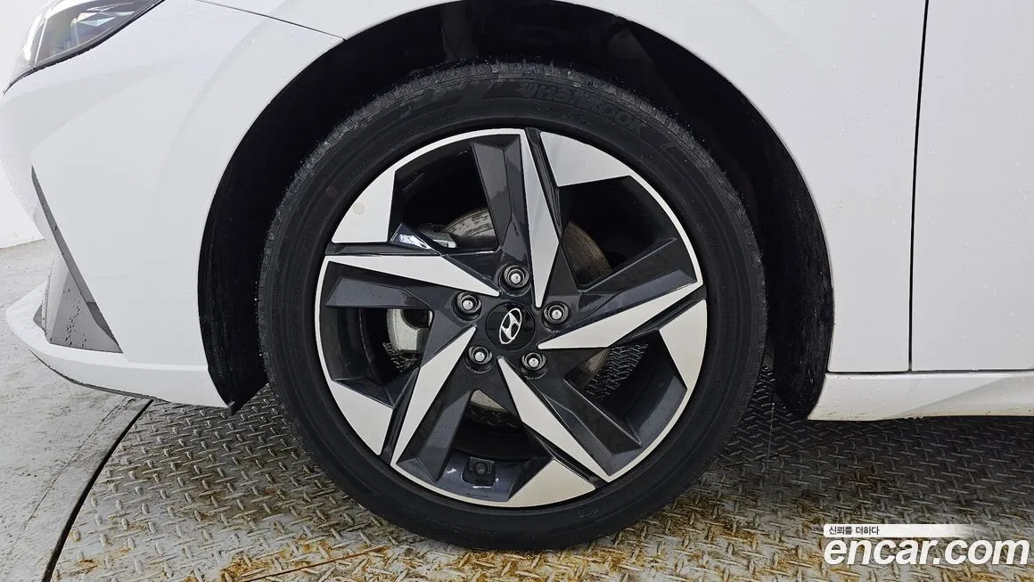 Hyundai AVANTE — фото 8
