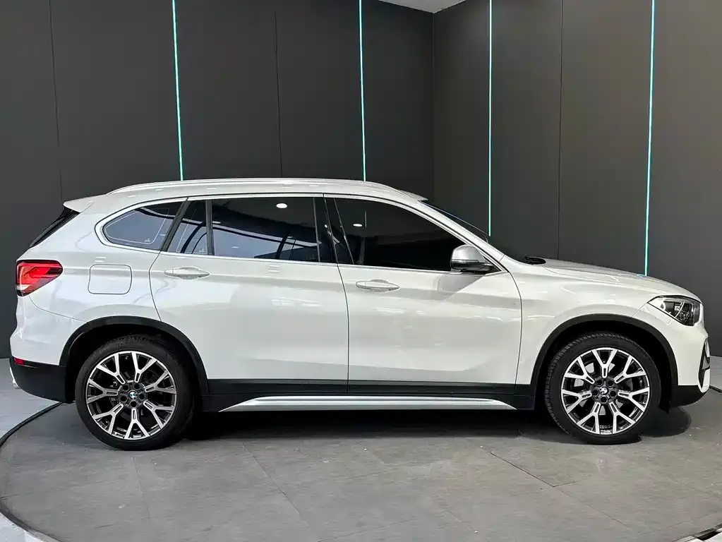 BMW X1 2021 из CN, фото 4