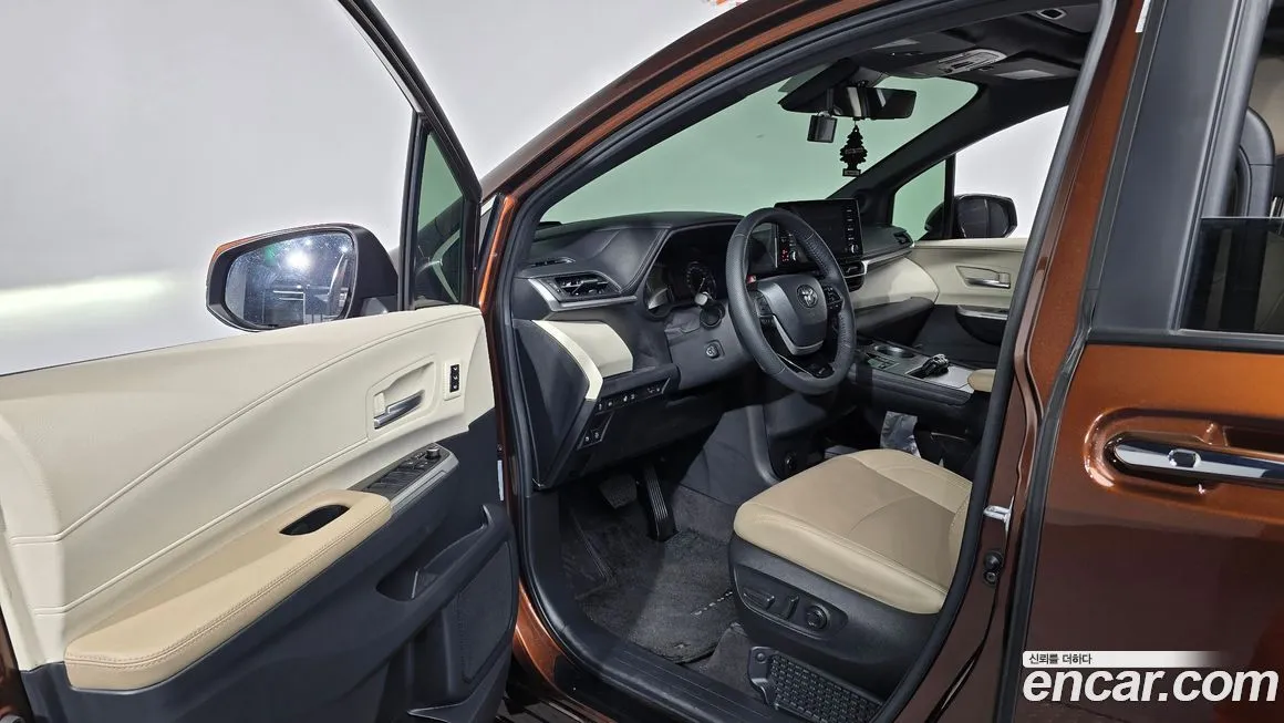 Toyota Sienna 2023 из KR, фото 10