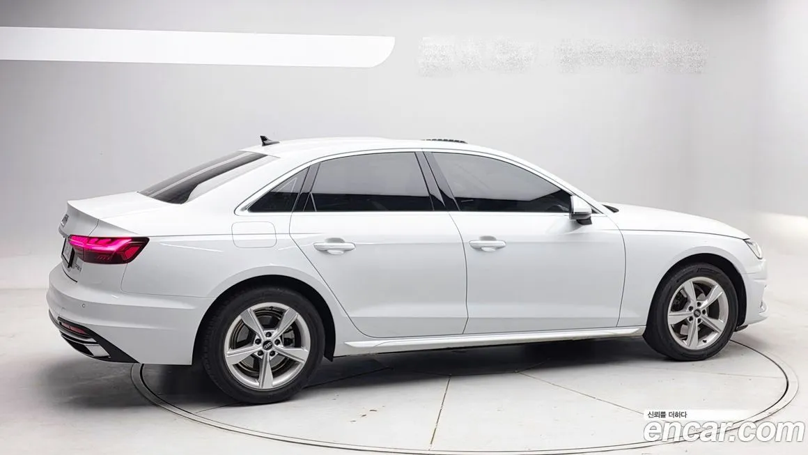 Audi A4 2021 из KR, фото 3