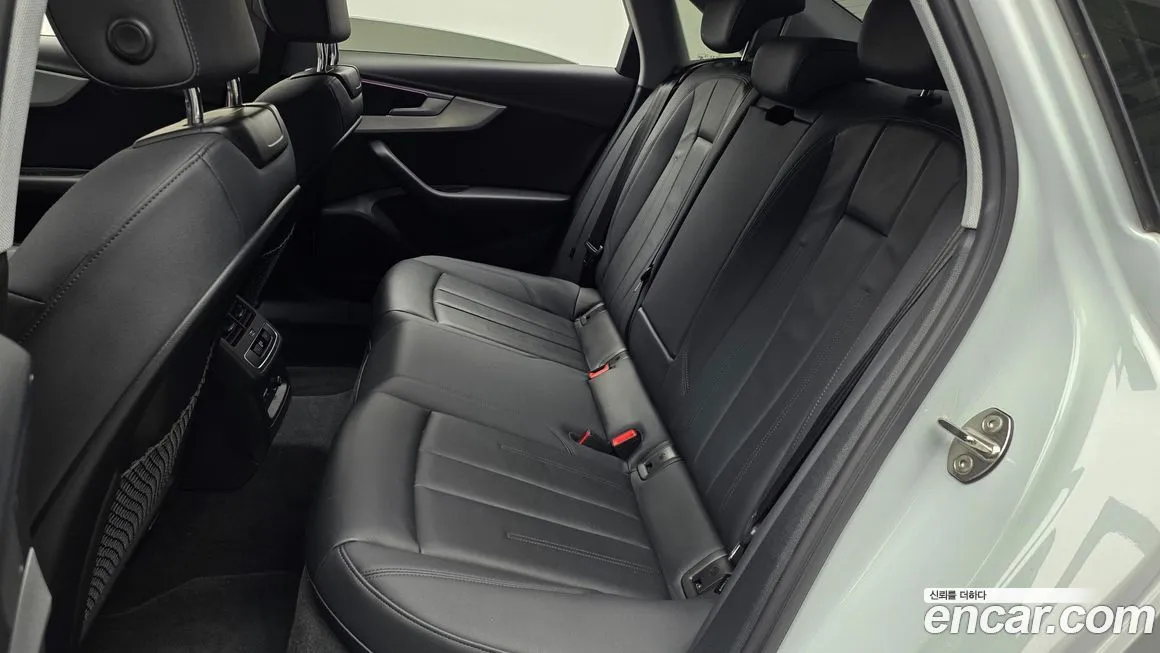 Audi A4 2021 из KR, фото 4