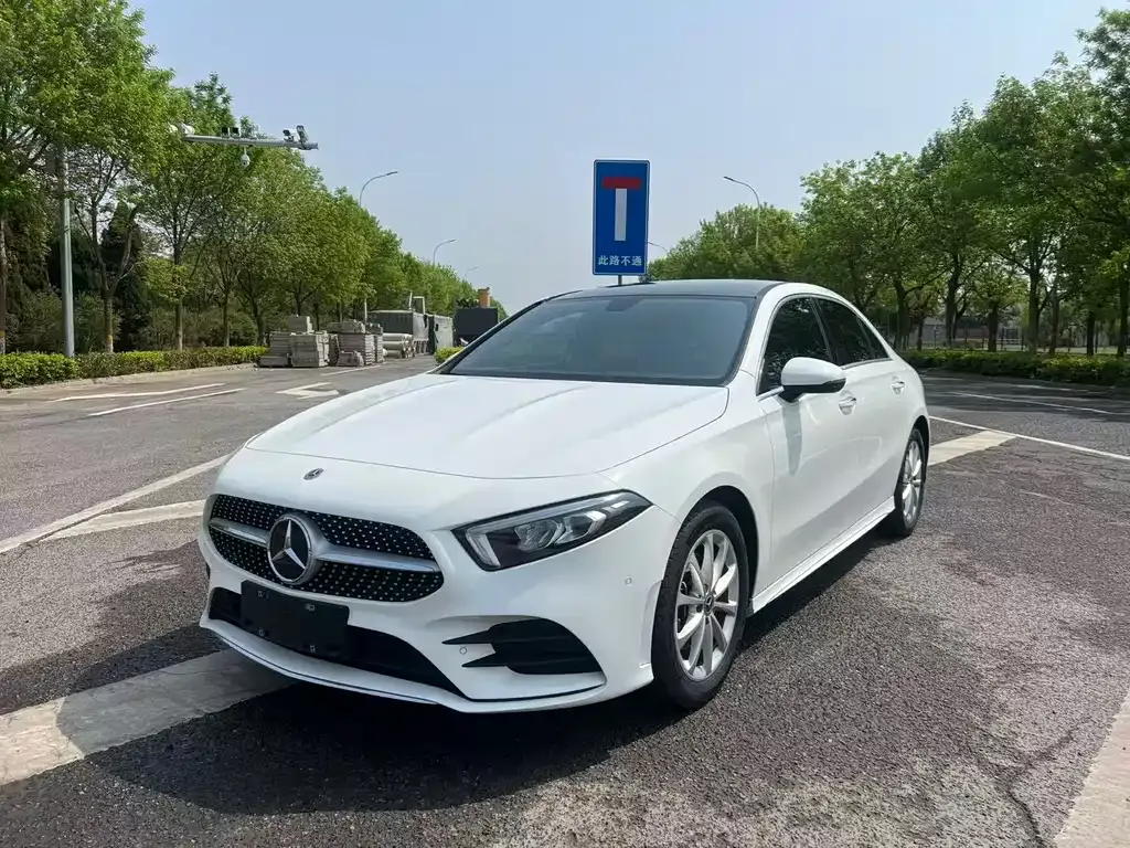 Mercedes-Benz A-Class — фото 1