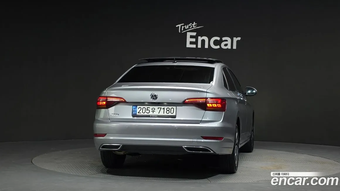 Volkswagen Jetta 2021 из KR, фото 2