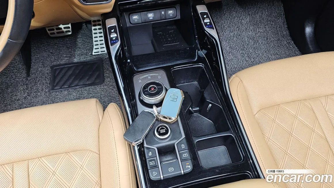 Kia Sorento — фото 7