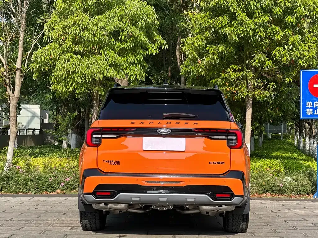 Ford Explorer 2023 из CN, фото 10