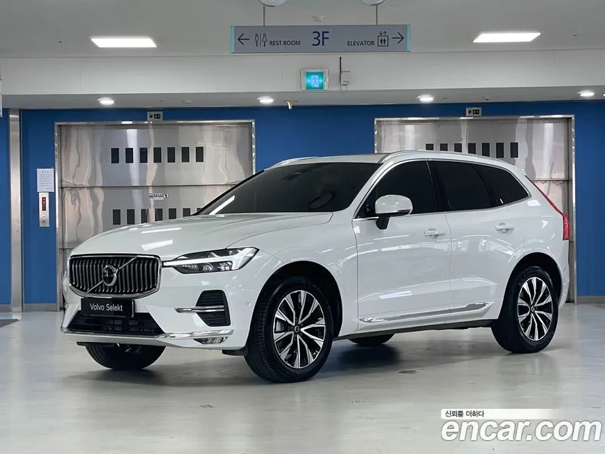 Volvo XC60 — фото 1