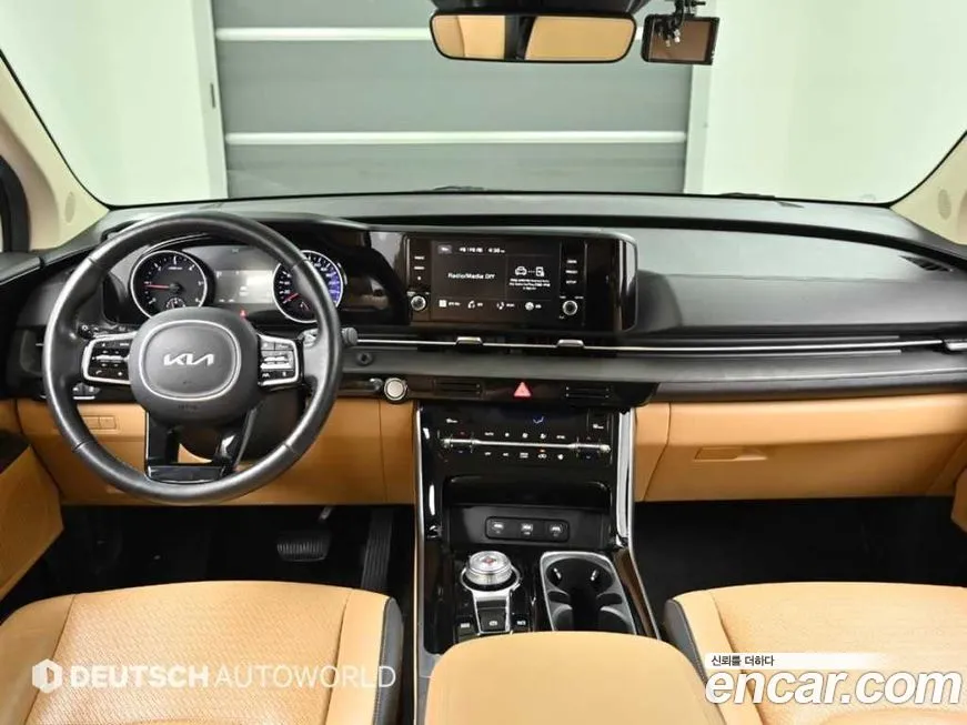 Kia Carnival — фото 10
