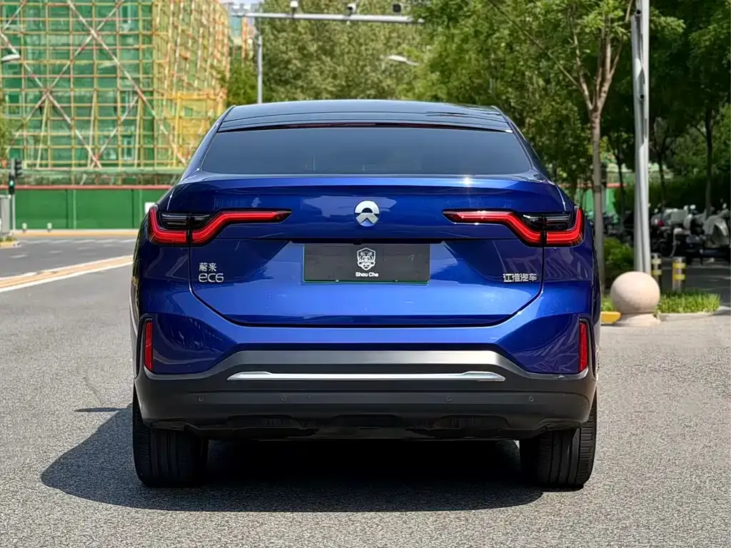 NIO EC6 — фото 10