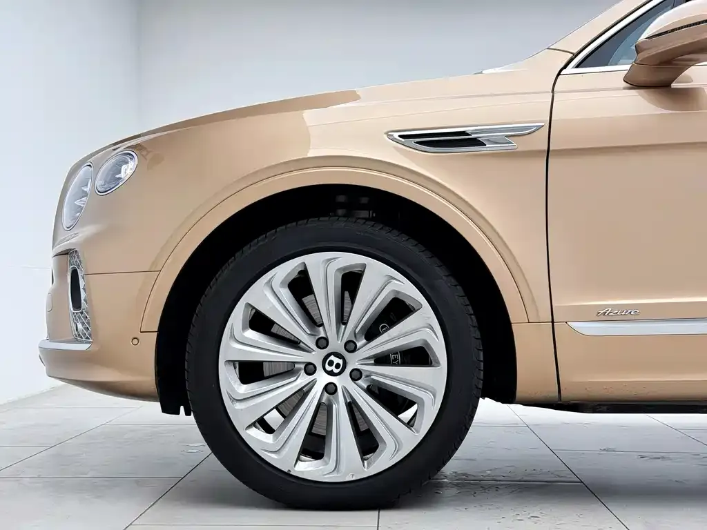 Bentley Bentayga — фото 5
