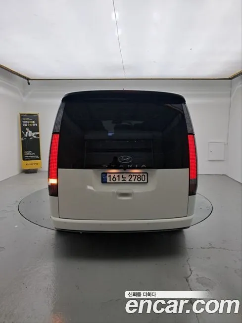 Hyundai Staria 2023 из KR, фото 2