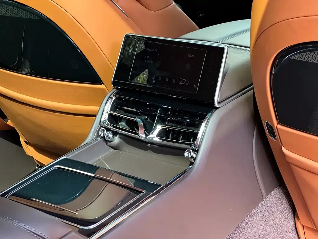 Bentley Flying Spur PHEV 2022 из CN, фото 3