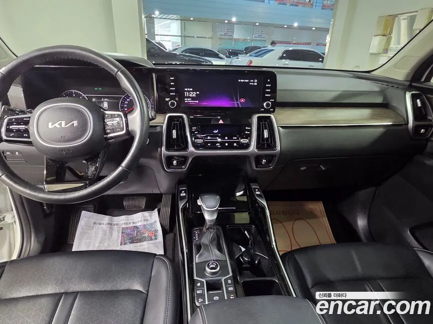 Kia Sorento — фото 7
