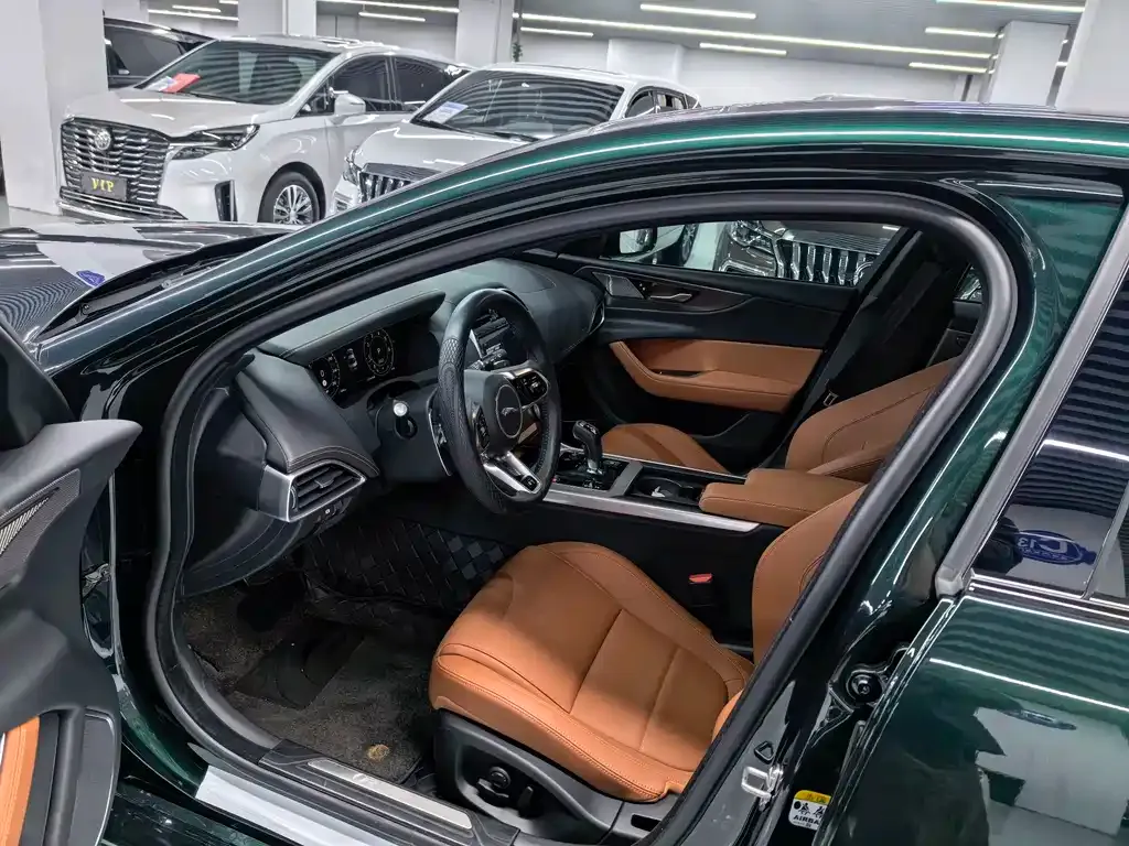 Jaguar XEL 2024 из CN, фото 4