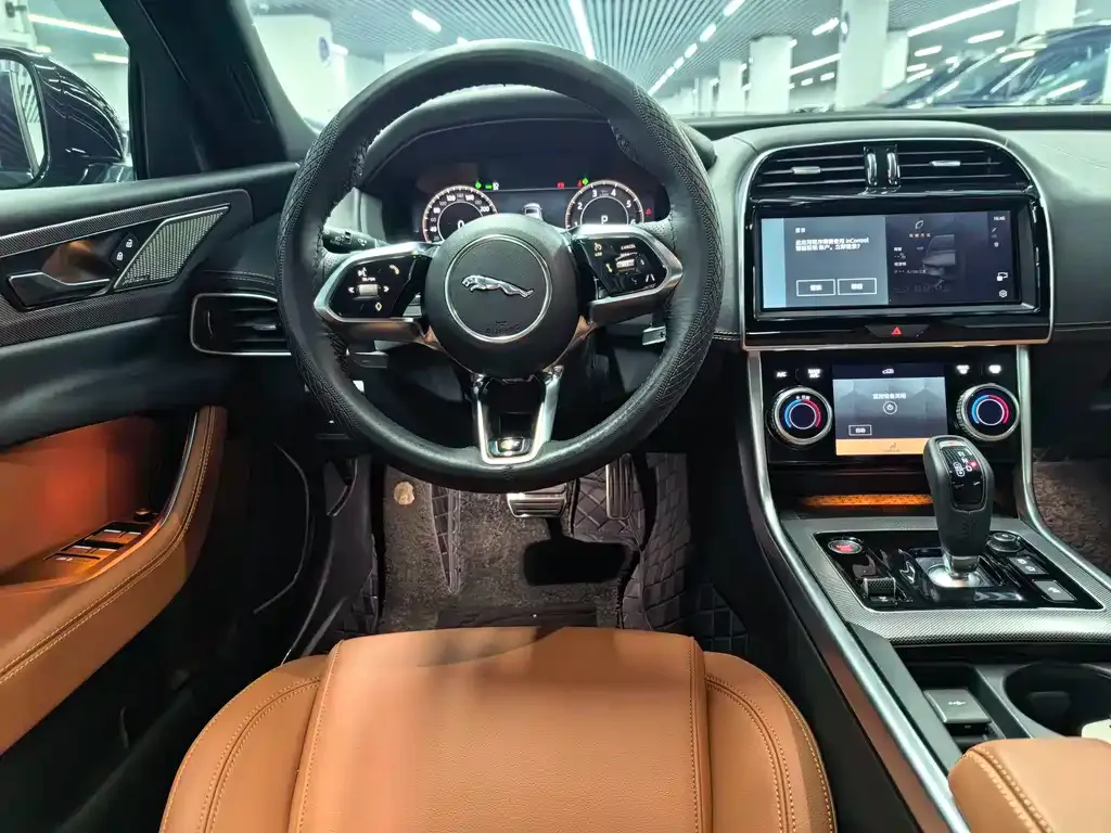 Jaguar XEL 2024 из CN, фото 5