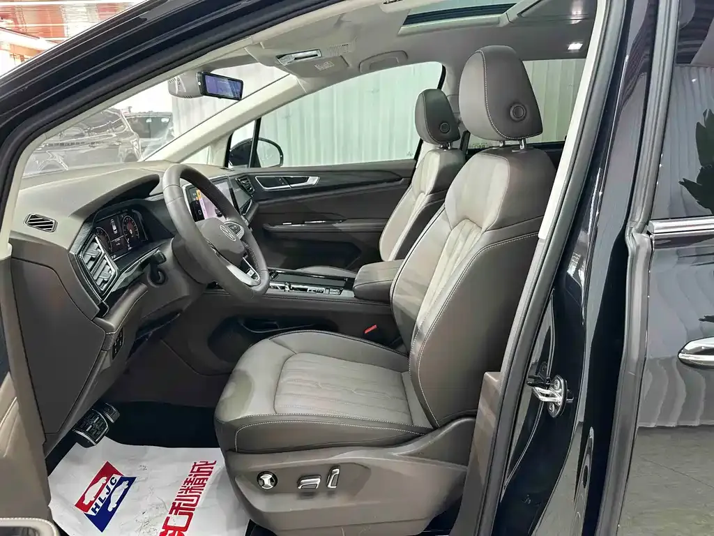 Volkswagen Viloran 2025 из CN, фото 8