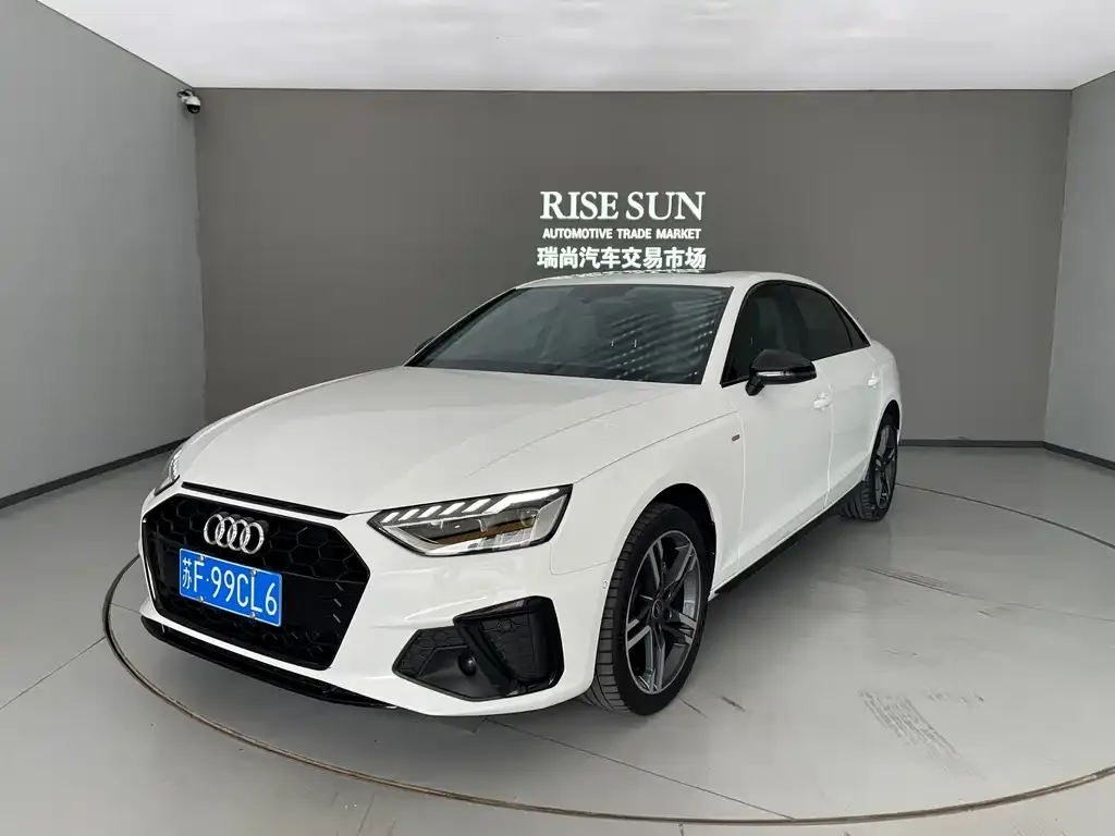 Audi A4L 2022 из CN, фото 1