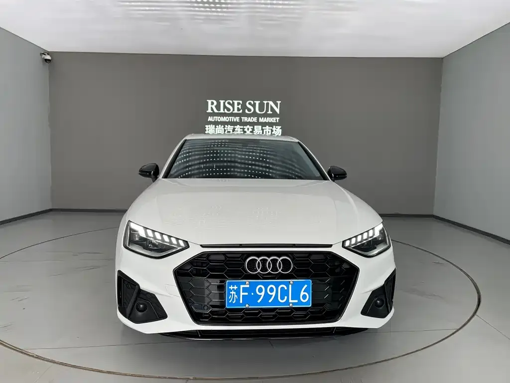Audi A4L 2022 из CN, фото 8