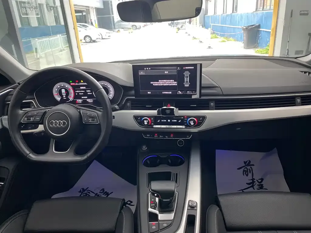 Audi A4L 2022 из CN, фото 7