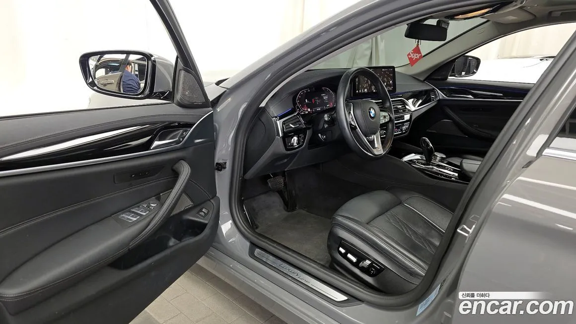 BMW 5-Series 2021 из KR, фото 8