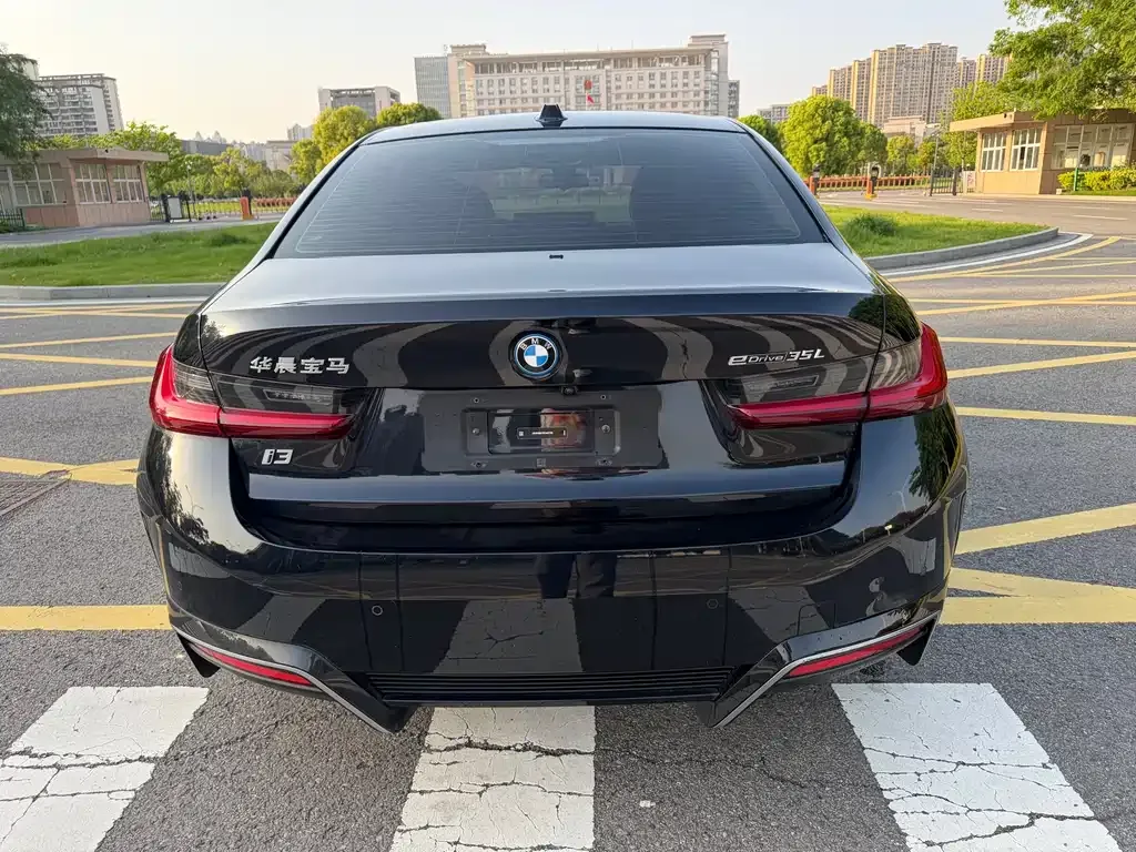 BMW i3 — фото 9