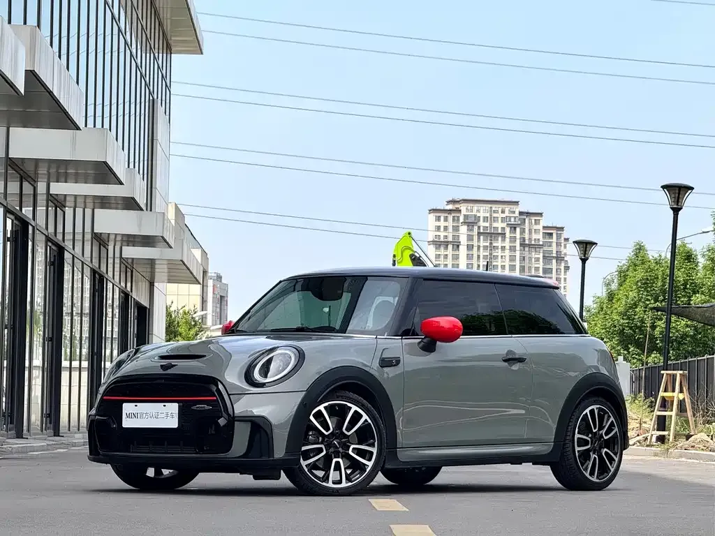 MINI Cooper (3-door) — фото 1