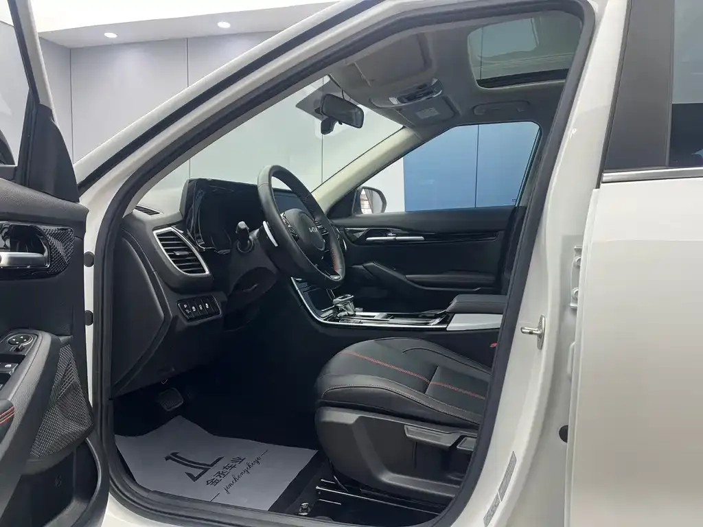 Kia KX3 — фото 5