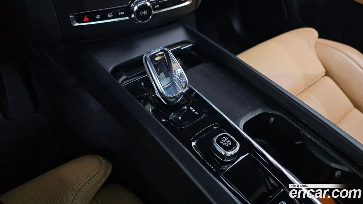 Volvo XC60 2022 из KR, фото 10