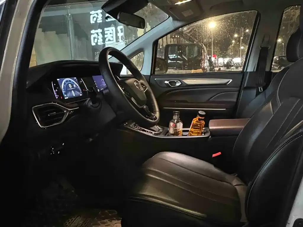GAC Motor Trumpchi M6 2021 из CN, фото 4