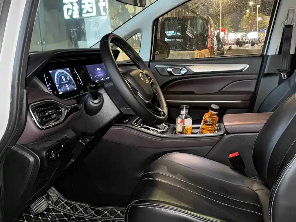 GAC Motor Trumpchi M6 2021 из CN, фото 2