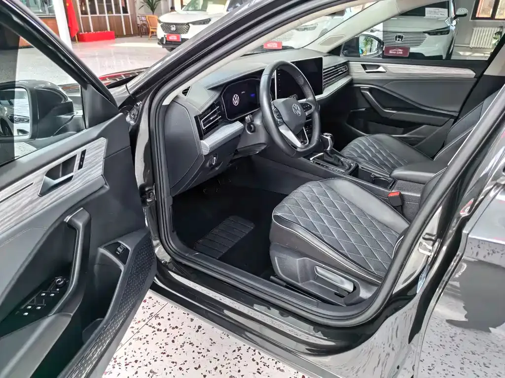 Volkswagen Sagitar 2023 из CN, фото 6
