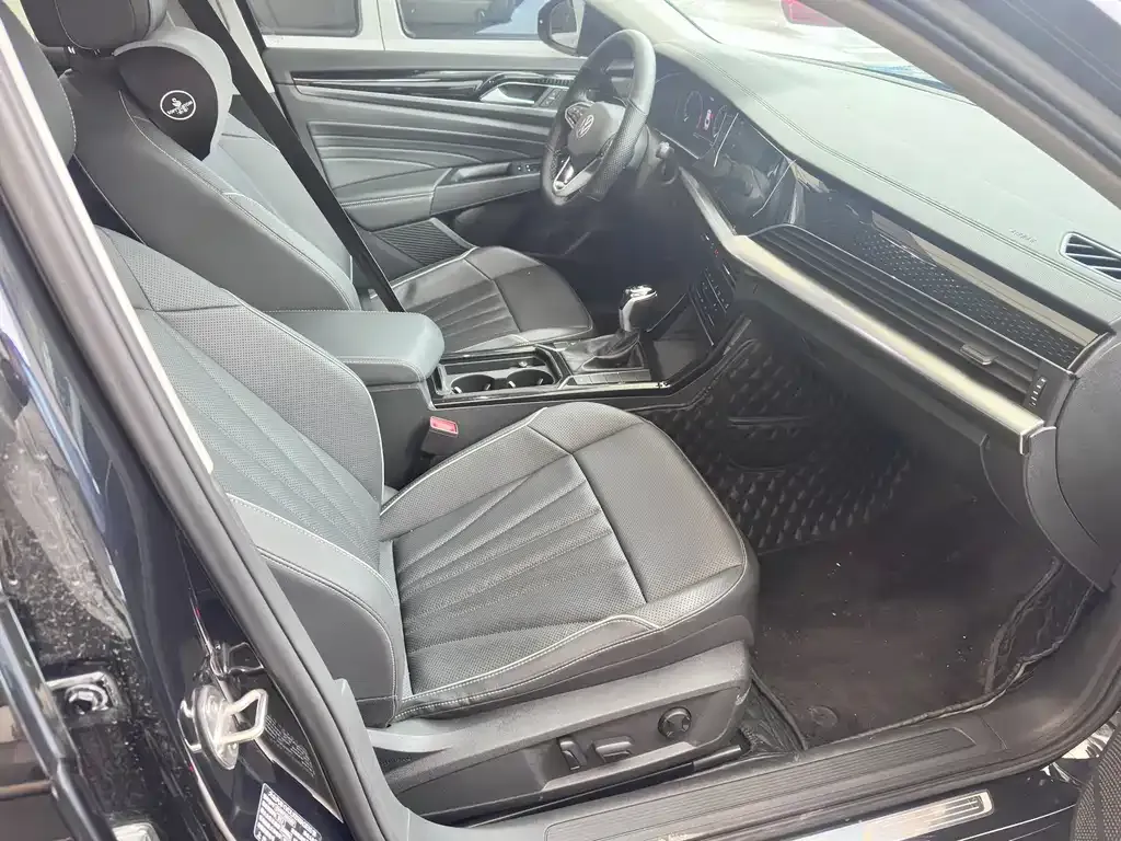 Volkswagen Passat 2024 из CN, фото 7