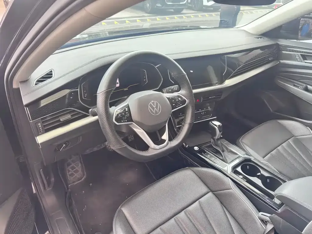 Volkswagen Passat 2024 из CN, фото 10