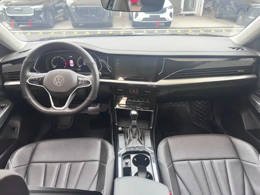 Volkswagen Passat 2024 из CN, фото 2