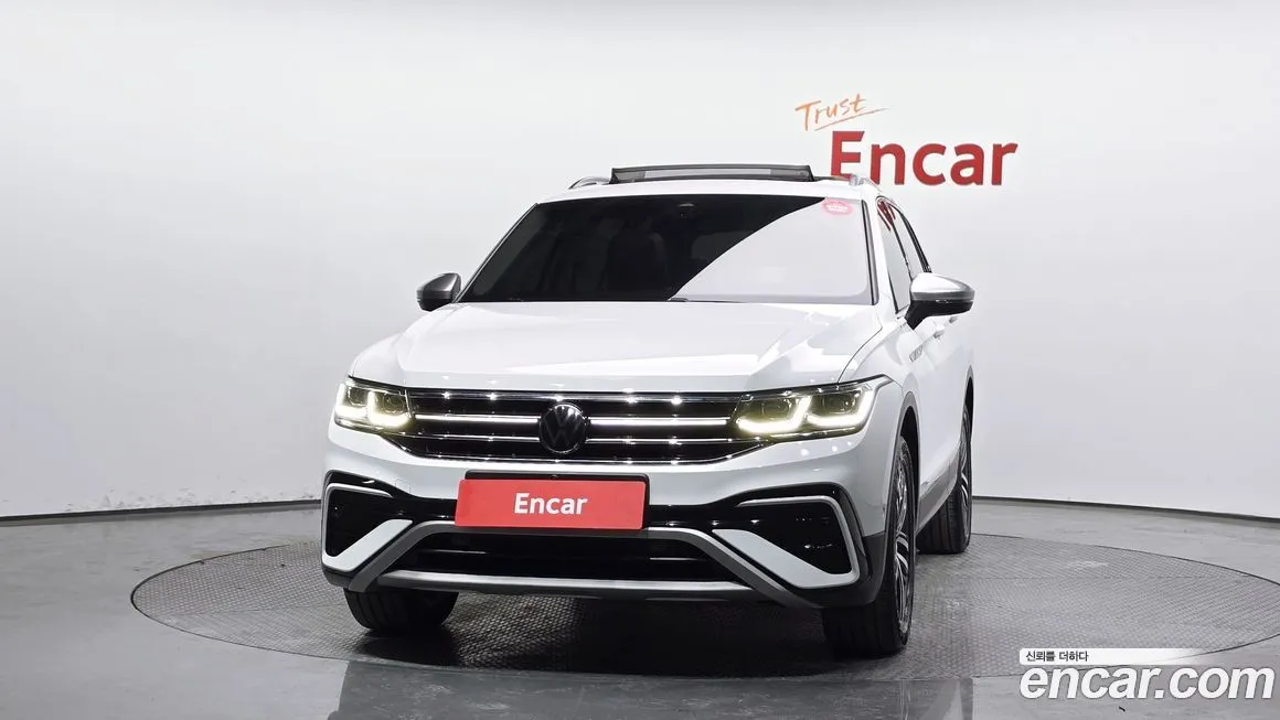 Volkswagen Tiguan — фото 2