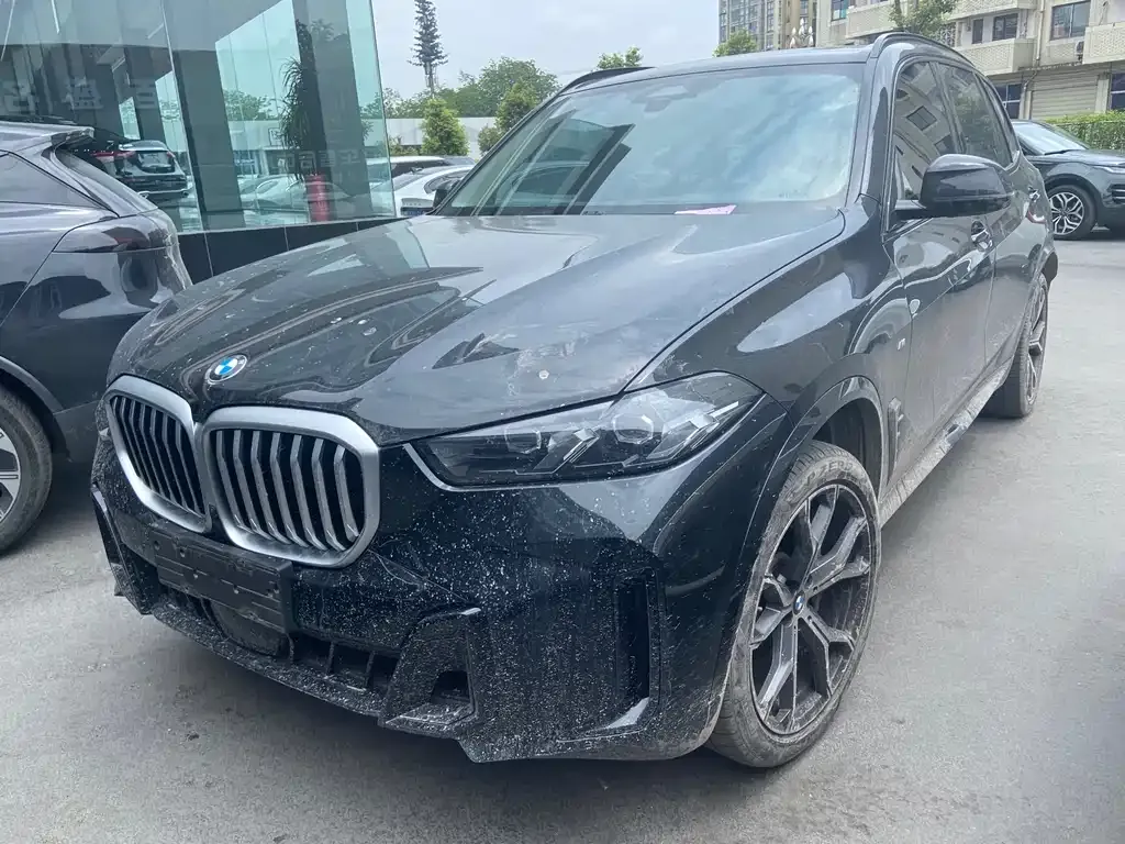 BMW X5 — фото 1