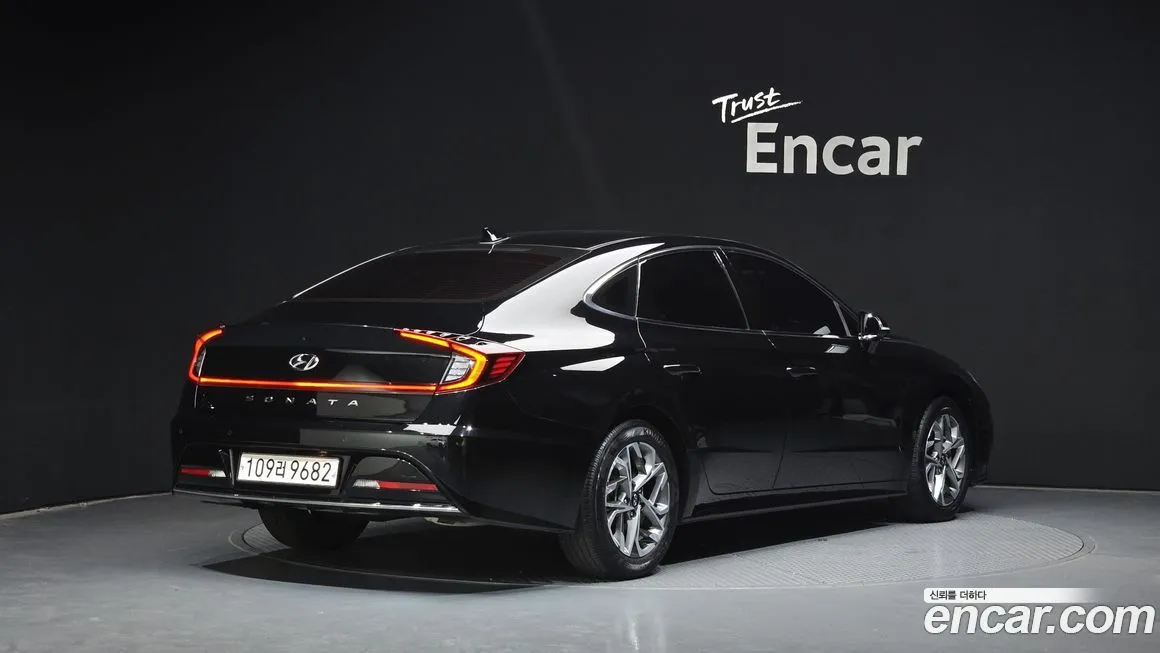 Hyundai Sonata 2022 из KR, фото 2