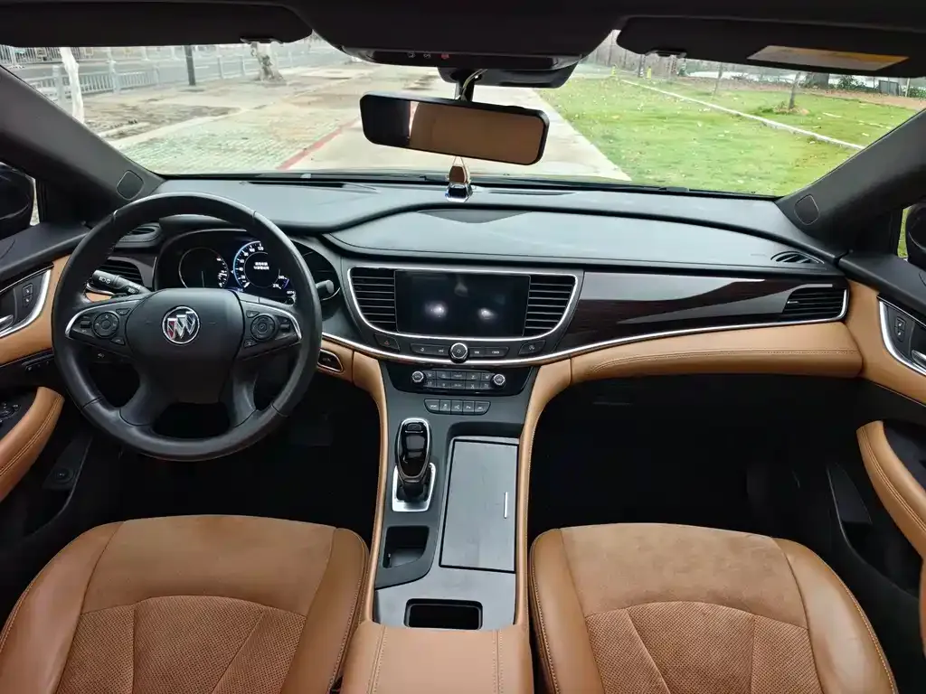 Buick LaCrosse 2021 из CN, фото 2