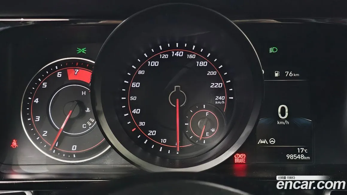 Hyundai AVANTE 2022 из KR, фото 2