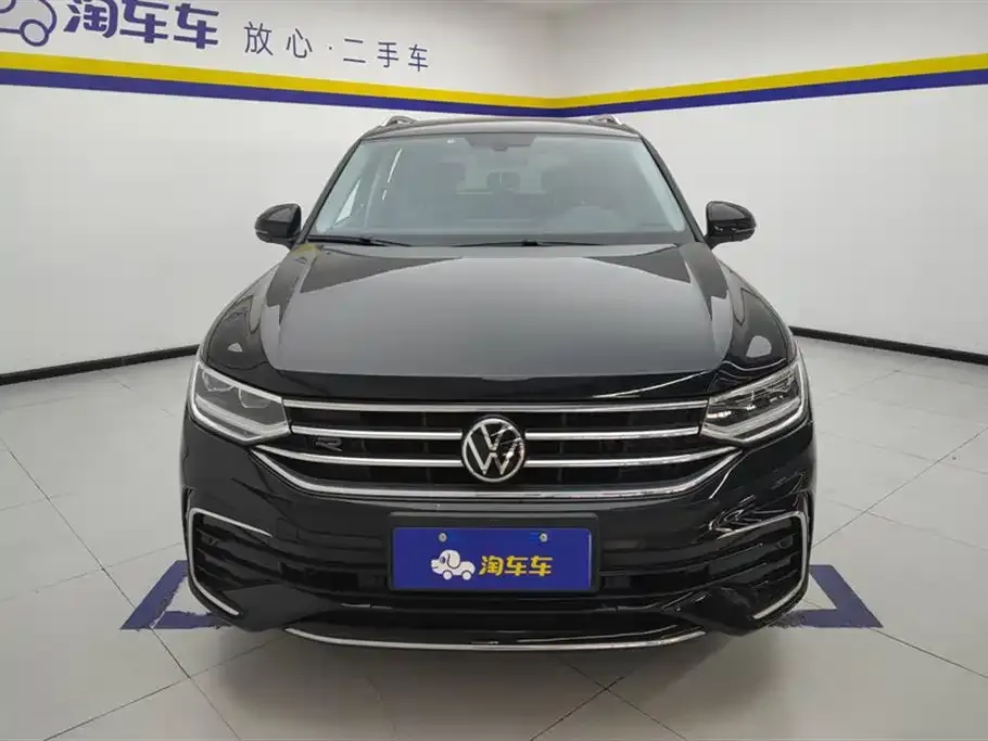 Volkswagen Tiguan L — фото 3