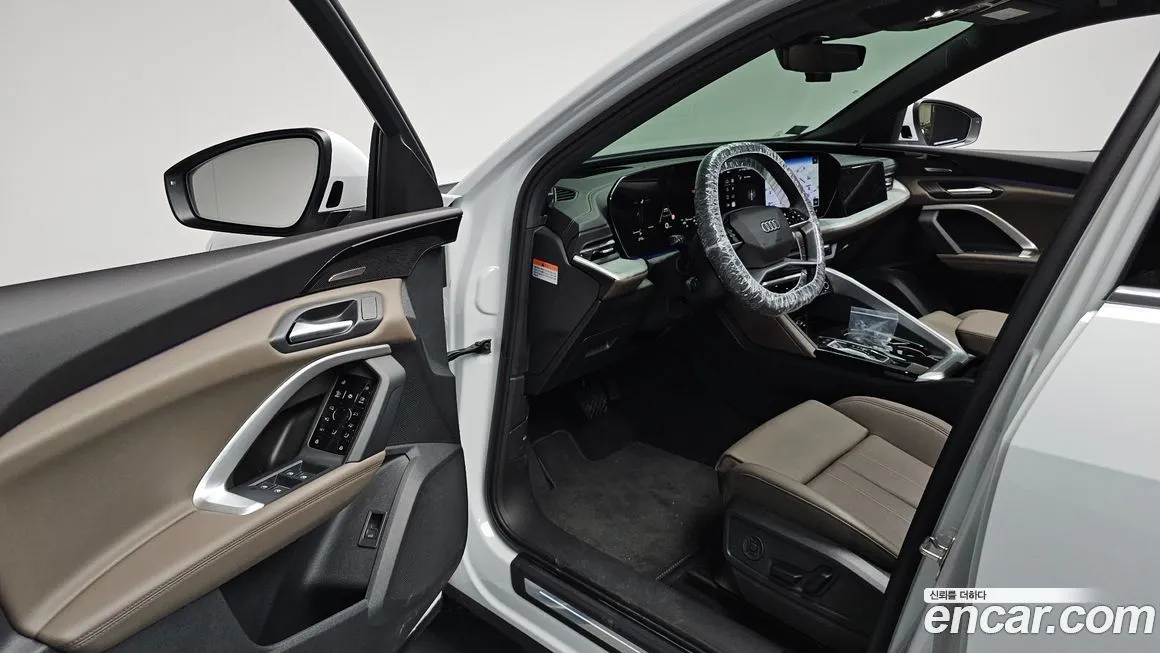 Audi Q5 2025 из KR, фото 5