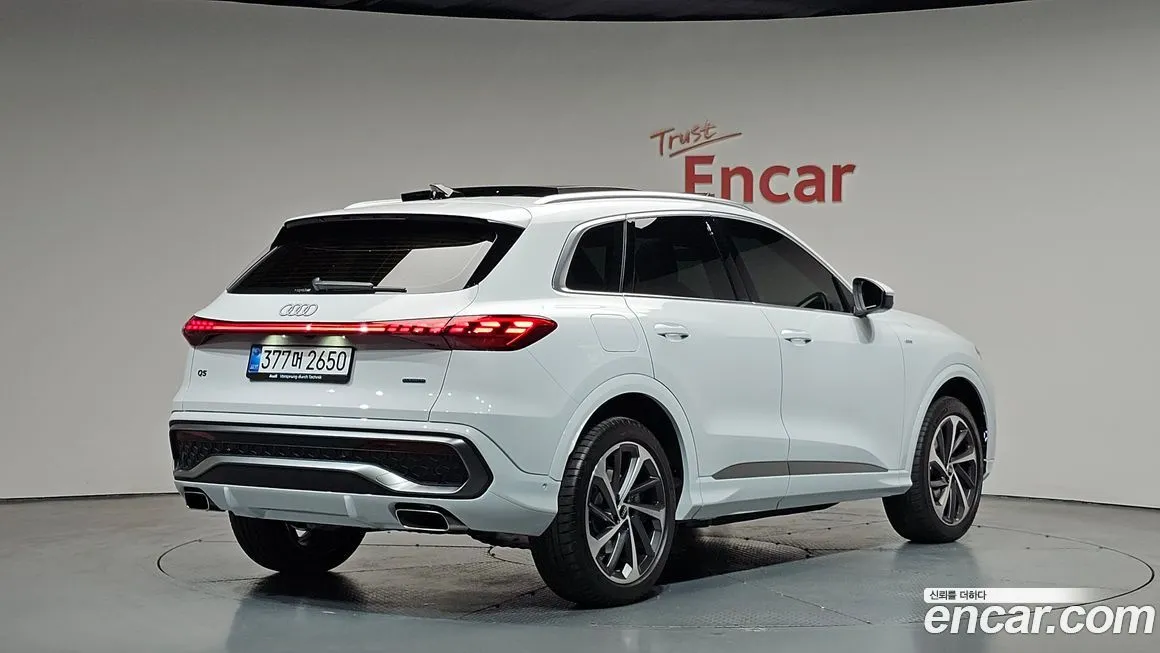 Audi Q5 2025 из KR, фото 4