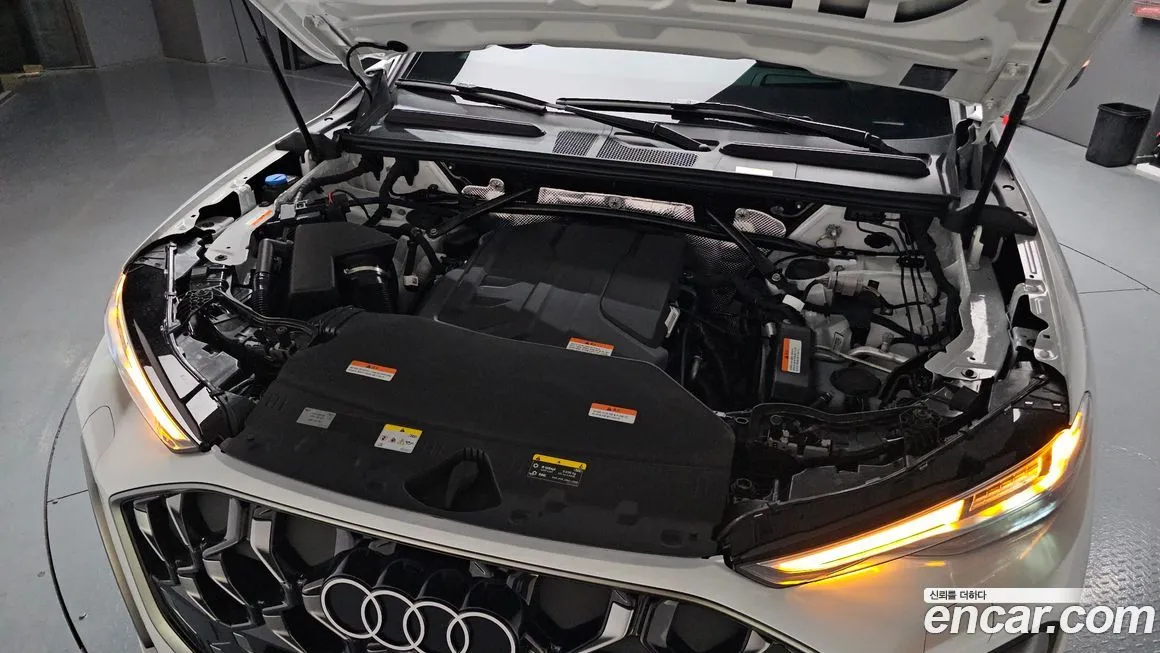 Audi Q5 2025 из KR, фото 10