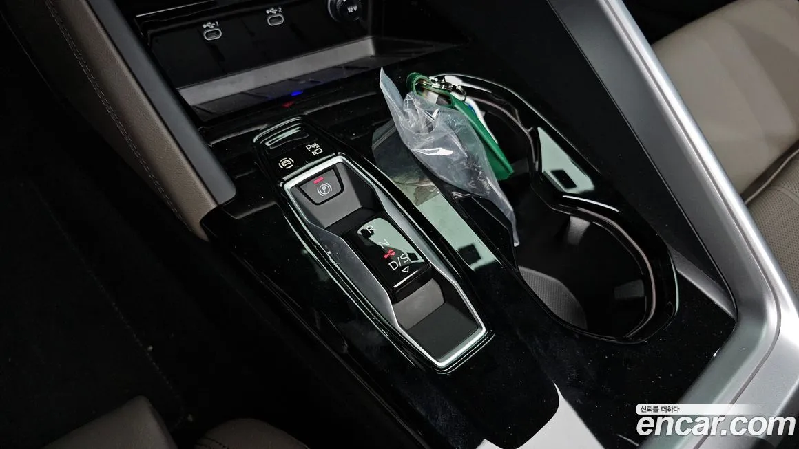 Audi Q5 2025 из KR, фото 8